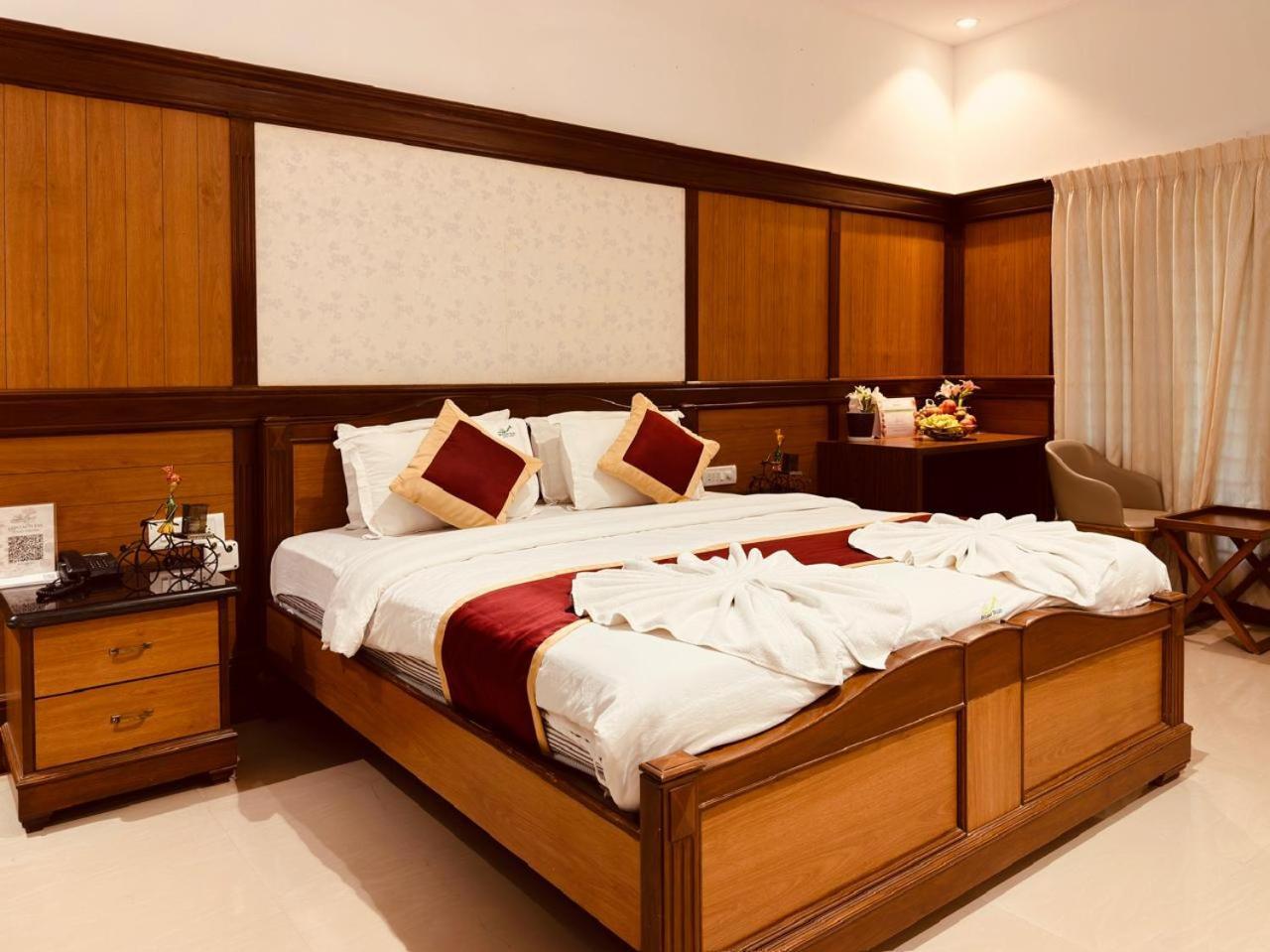 Holiday Valley Hotels And Resorts Denkanikottai Exterior photo