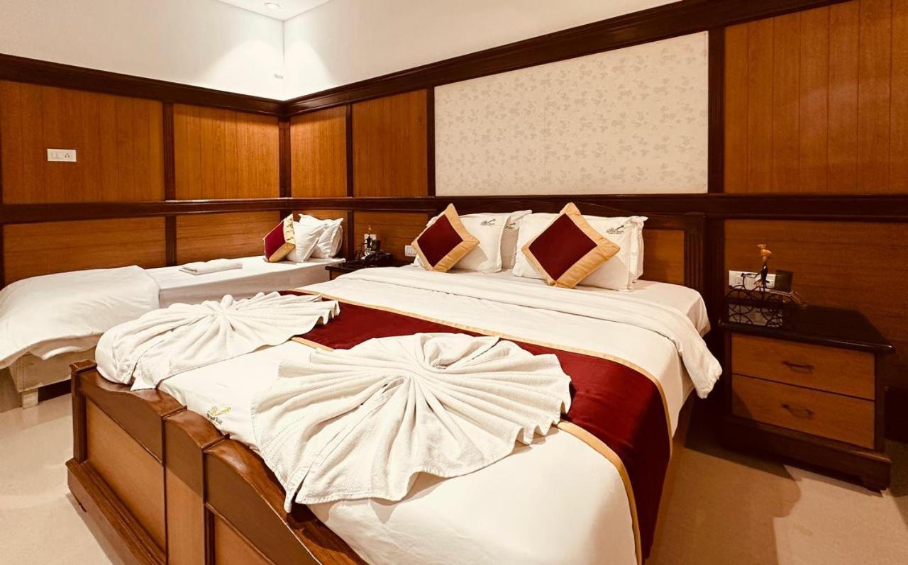 Holiday Valley Hotels And Resorts Denkanikottai Exterior photo